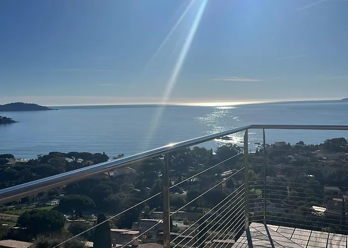 Saint Clair, Vue A Couper Le Souffle Pansiyon Le Lavandou