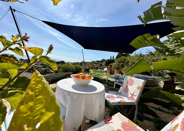 Pansiyon Saint Clair, Vue A Couper Le Souffle Le Lavandou